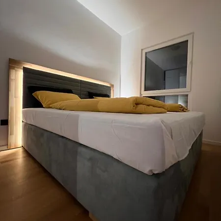 Luxury King Size Bed Апартаменты *