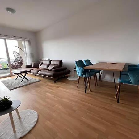 Luxury King Size Bed *