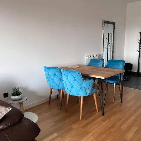 Luxury King Size Bed