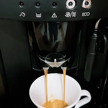 Luxury King Size Bed *