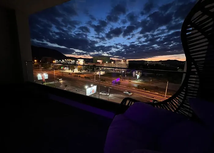 Luxury King Size Bed